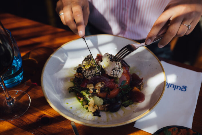 Gululu food and atmosphere